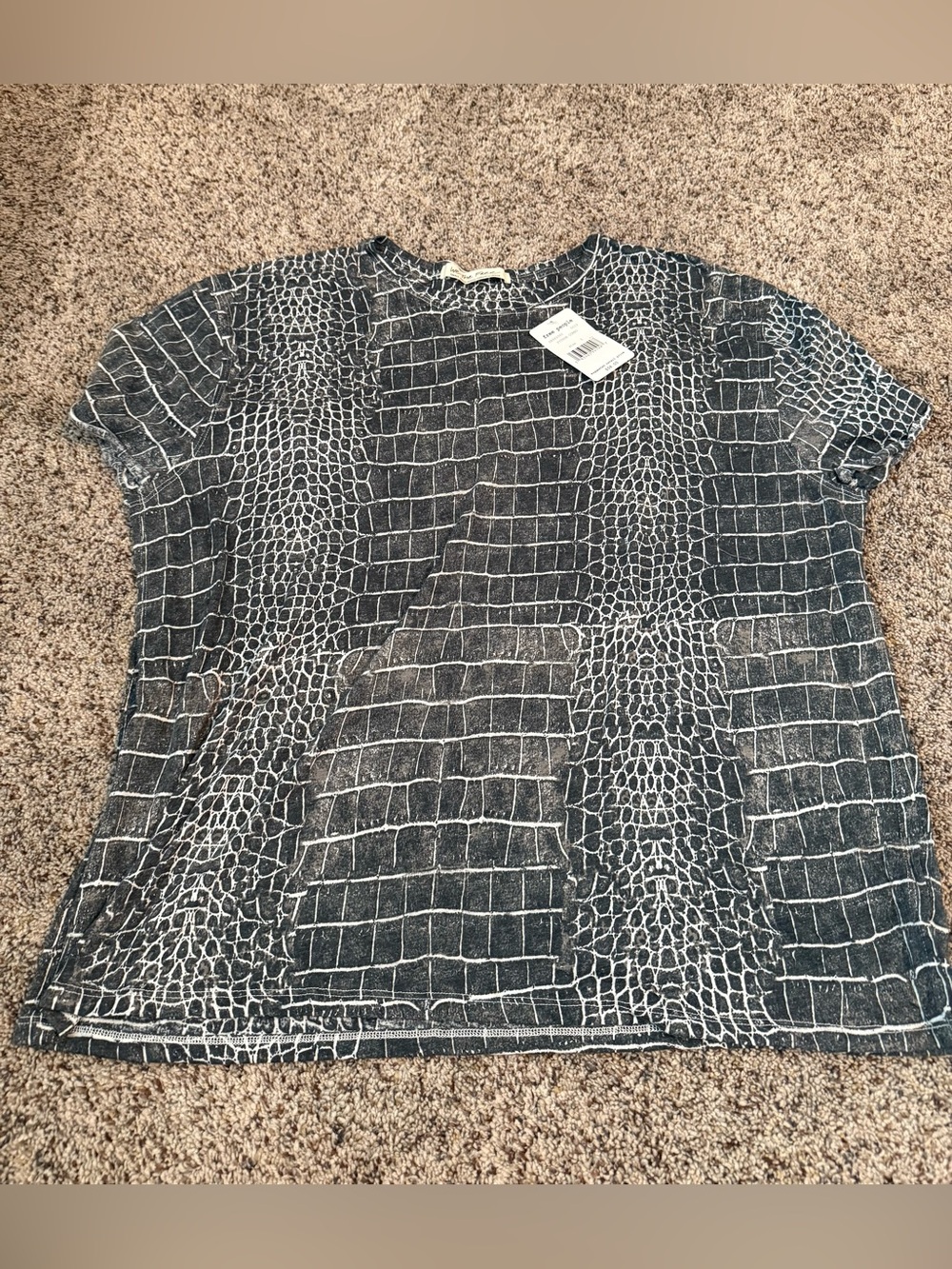 NWT We The Free (Free People) Women’s AnimalPrint Crewneck Short Sleeve Tee - S